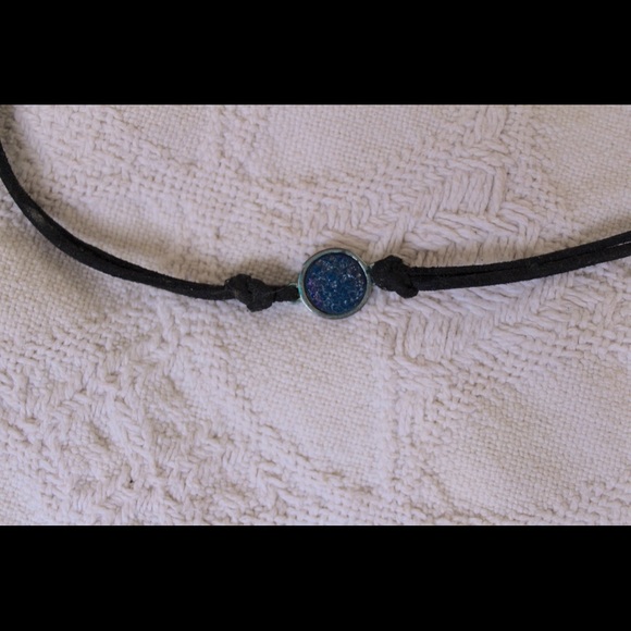 Blue crystal choker necklace - Picture 2 of 2